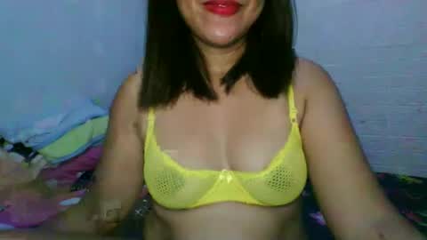 azelliya2018 online show from April 25, 2026, 12:08 pm