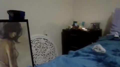 Light Bright  online show from January 21, 2025, 2:26 pm