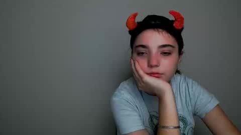 azumi_chan_ online show from October 10, 2025, 9:14 pm