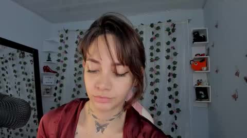 azumi saan online show from November 30, 2025, 2:37 am