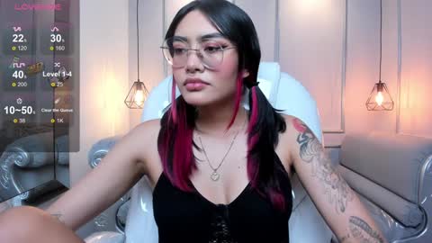 Azura online show from December 30, 2024, 7:21 pm