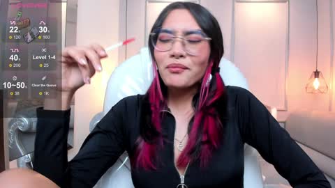 Azura online show from January 7, 2025, 10:30 pm