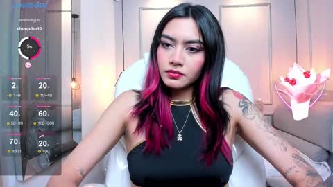 Azura online show from January 22, 2025, 7:45 pm