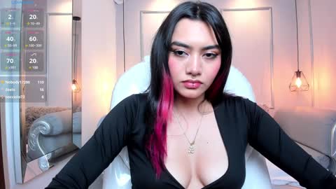 Azura online show from January 28, 2025, 10:56 pm