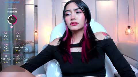 Azura online show from February 6, 2025, 9:17 pm