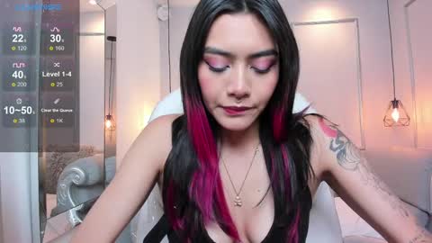 Azura online show from February 25, 2025, 7:14 pm