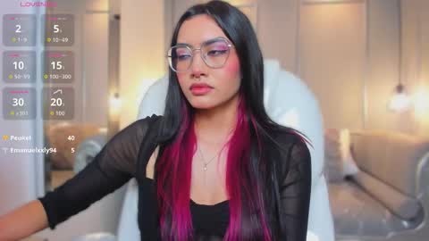 Azura online show from February 10, 2026, 8:13 pm