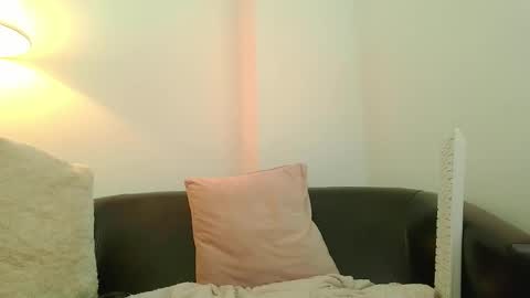 Rebecca online show from March 5, 2025, 9:16 am