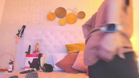 Anny online show from October 27, 2025, 3:43 am