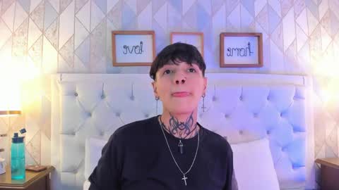 Anny online show from April 12, 2026, 3:33 am