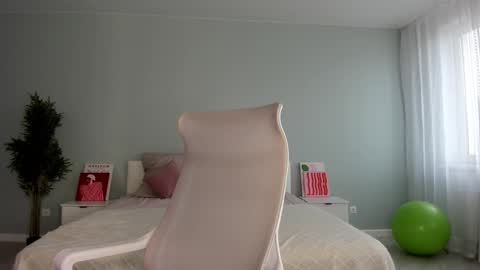 Monica online show from September 9, 2025, 12:43 am