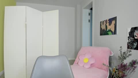 Monica online show from September 25, 2025, 12:58 am