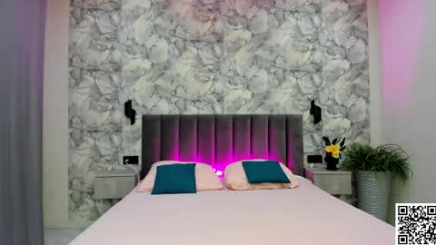 Monica online show from February 18, 2026, 2:40 am