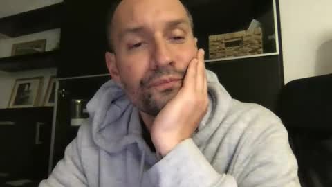 BKR online show from November 22, 2025, 1:04 am