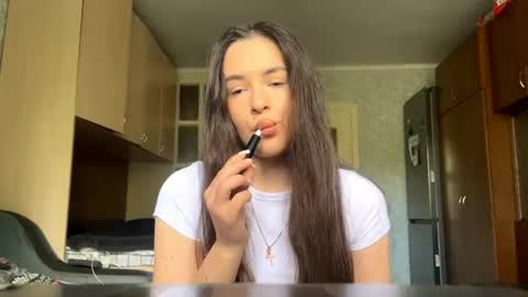 Snapshot of babarashreck chatting on May 18, 2026, 9:37 am Caroline online show from May 18, 2026, 9:37 am