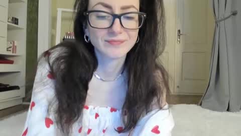 babby_jewel online show from January 31, 2025, 11:13 am