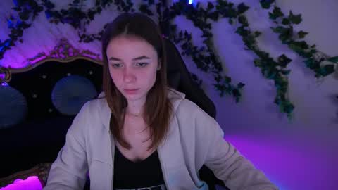 Babe online show from October 4, 2025, 7:28 am