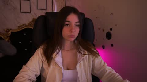 Snapshot of babe_dollie chatting on May 2, 2026, 6:40 am Babe online show from May 2, 2026, 6:40 am