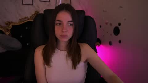 Snapshot of babe_dollie chatting on May 7, 2026, 7:25 am Babe online show from May 7, 2026, 7:25 am