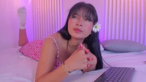 Snapshot of babe_katty chatting on January 15, 2026, 12:32 pm Katty online show from January 15, 2026, 12:32 pm