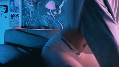 Snapshot of babe_moister chatting on September 9, 2025, 9:31 am babe_moister online show from September 9, 2025, 9:31 am