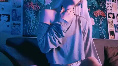 Snapshot of babe_moister chatting on September 13, 2025, 7:41 am babe_moister online show from September 13, 2025, 7:41 am