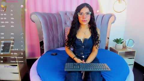 Snapshot of babe_vennus chatting on May 18, 2026, 3:40 pm Venus online show from May 18, 2026, 3:40 pm