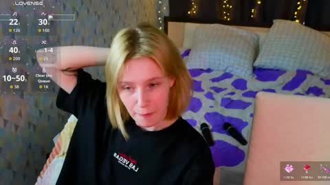 Snapshot of babees_eva chatting on April 24, 2026, 1:35 pm Sweety Eva online show from April 24, 2026, 1:35 pm