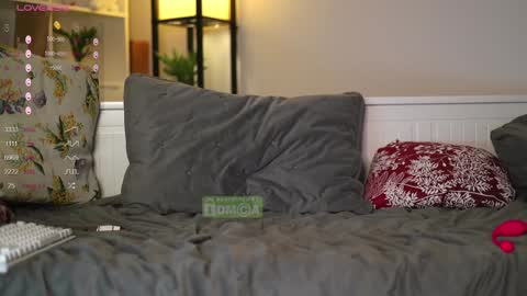 Hey  Im your angel Holly online show from January 25, 2025, 11:22 pm