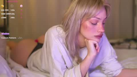 Hey  Im your angel Holly online show from October 26, 2025, 9:53 pm