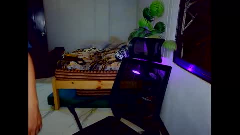 Snapshot of babicams chatting on April 1, 2026, 6:49 pm nathan online show from April 1, 2026, 6:49 pm