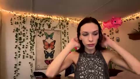 Fern Browning online show from January 11, 2025, 2:41 am