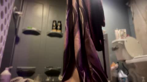 baby buddha  online show from December 6, 2024, 6:04 am