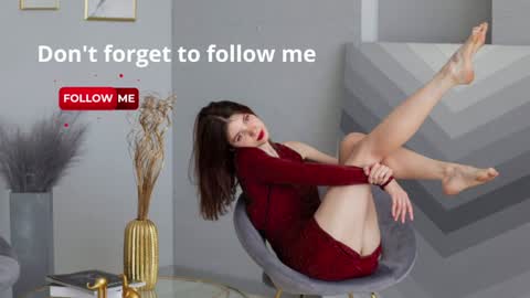 Evalena maybe just Eva online show from December 11, 2024, 7:42 am