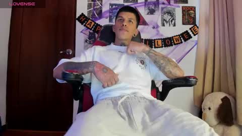 OF GxoXabs online show from October 19, 2025, 5:24 pm