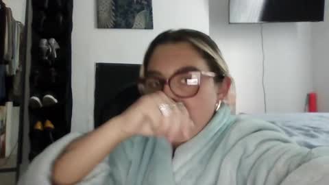 Snapshot of baby_girls2224 chatting on April 22, 2026, 6:42 pm baby_girls2224 online show from April 22, 2026, 6:42 pm