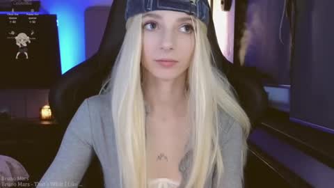 baby gopn1k online show from February 7, 2025, 2:58 pm