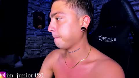 Junior       Independent Model online show from September 14, 2025, 2:44 am