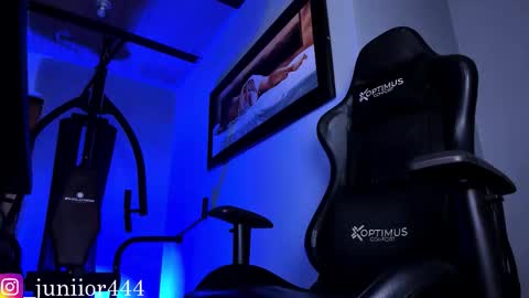 Snapshot of baby_junior420 chatting on December 20, 2025, 4:52 am Junior Independent Model online show from December 20, 2025, 4:52 am