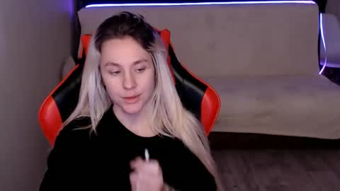 Snapshot of baby_kitte chatting on December 4, 2024, 6:44 am baby_kitte online show from December 4, 2024, 6:44 am