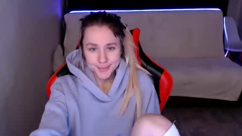 Snapshot of baby_kitte chatting on December 5, 2024, 6:10 am baby_kitte online show from December 5, 2024, 6:10 am