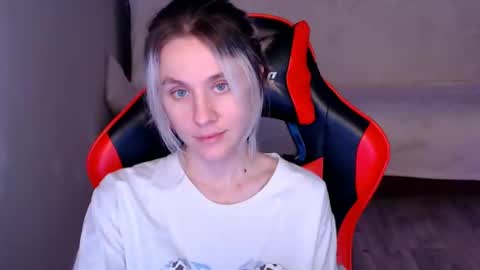 Snapshot of baby_kitte chatting on December 13, 2024, 1:55 pm baby_kitte online show from December 13, 2024, 1:55 pm