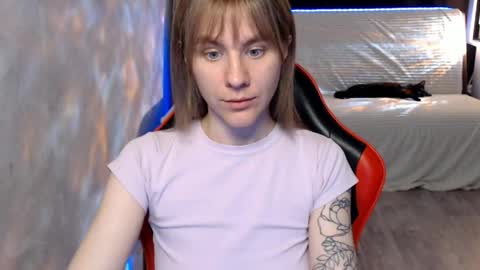 baby_kitte online show from May 19, 2026, 1:50 pm