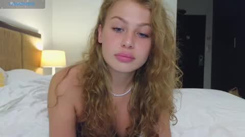 Sharleen online show from March 5, 2025, 3:07 pm