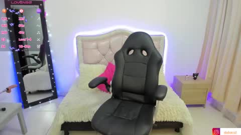 Dulce  Stefa  online show from February 20, 2025, 8:50 am