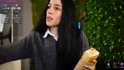 Baby Nico online show from November 20, 2025, 5:45 pm