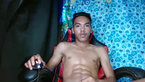 baby_razell online show from March 7, 2025, 4:22 pm