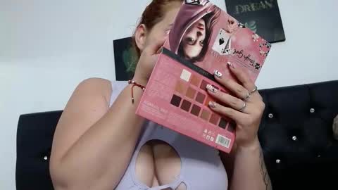 Daniella Soto online show from November 1, 2025, 3:19 am