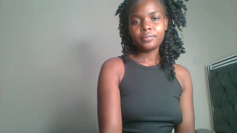 baby_tania online show from February 2, 2026, 8:40 pm