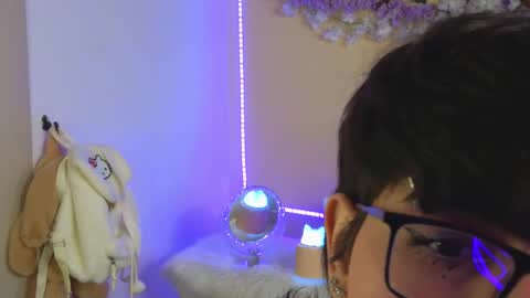  Dani  online show from February 13, 2025, 1:40 am